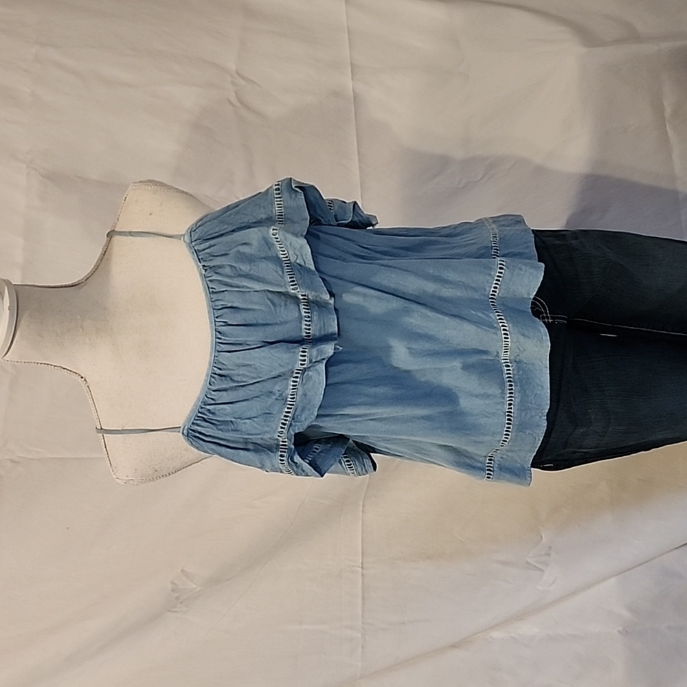 Style House Cold Shoulder Top